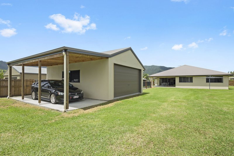 Photo - 5 Henderson Street, Cannonvale QLD 4802 - Image 4