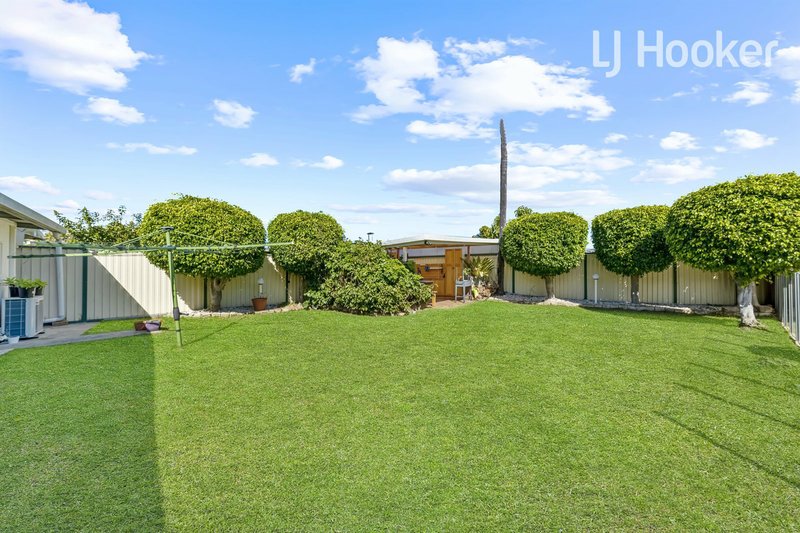 Photo - 5 Hendra Close, St Johns Park NSW 2176 - Image 18