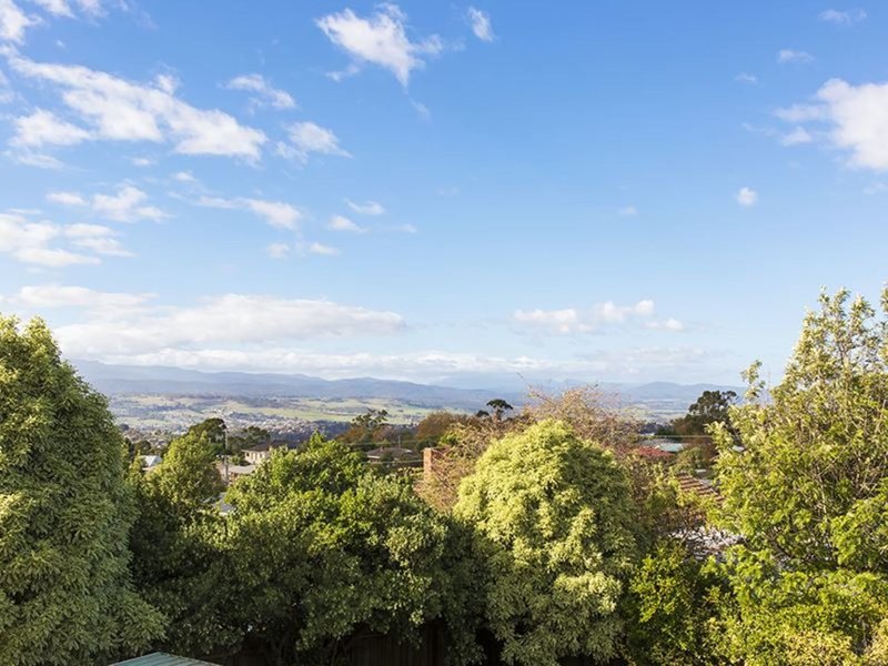 Photo - 5 Henrietta Grove, West Launceston TAS 7250 - Image 3