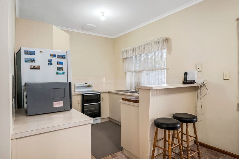 Photo - 5 Herbert Street, Albert Park SA 5014 - Image 5