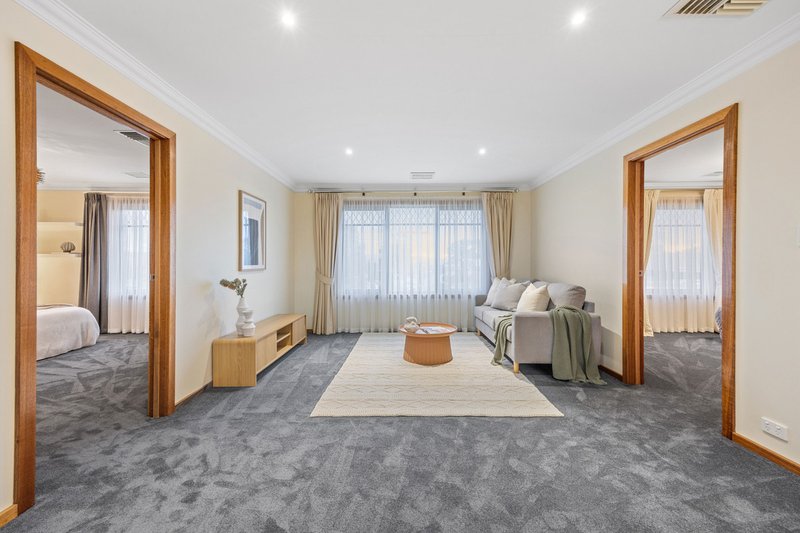 Photo - 5 Hero Court, Modbury Heights SA 5092 - Image 13