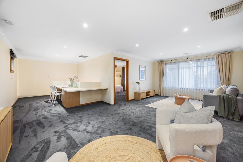 Photo - 5 Hero Court, Modbury Heights SA 5092 - Image 14