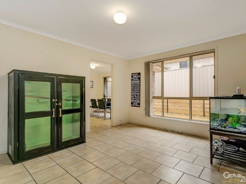 Photo - 5 Hertford Place, Noarlunga Downs SA 5168 - Image 7