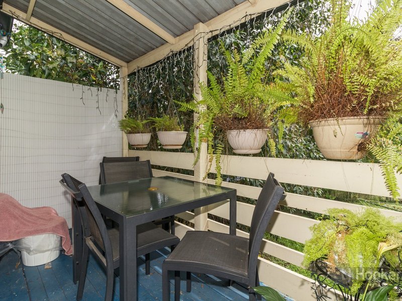 Photo - 5 Hibiscus Street, Kingston QLD 4114 - Image 10