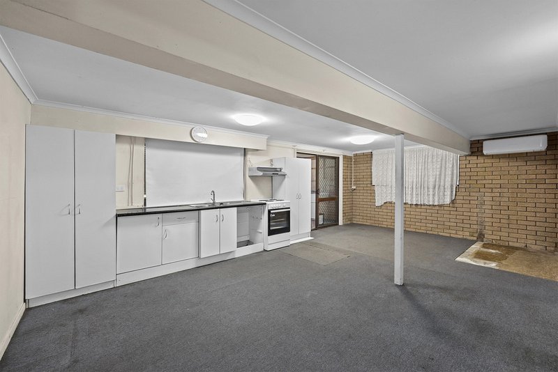Photo - 5 Highcrest Drive, Browns Plains QLD 4118 - Image 8
