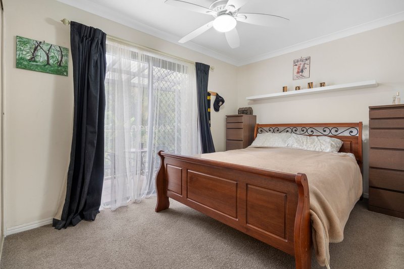 Photo - 5 Hill Park Crescent, Rochedale South QLD 4123 - Image 10