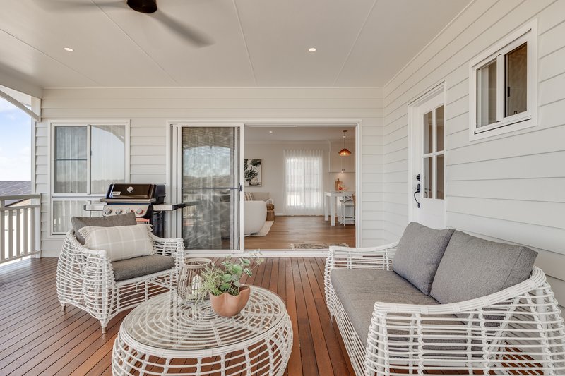 Photo - 5 Hillside Court, Mount Rascal QLD 4350 - Image 15