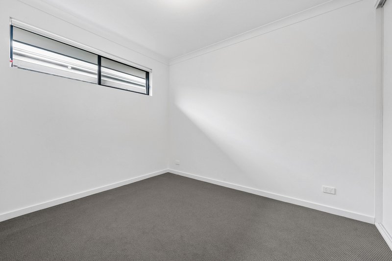 Photo - 5 Hirono Close, Mount Barker SA 5251 - Image 4