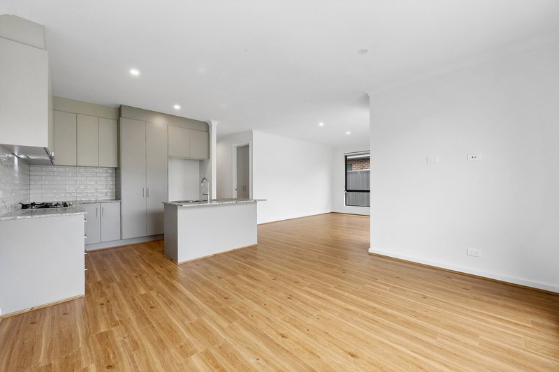 Photo - 5 Hirono Close, Mount Barker SA 5251 - Image 8