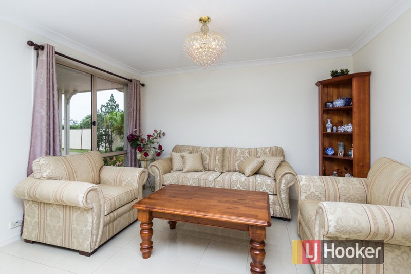 Photo - 5 Hobson Place, Plumpton NSW 2761 - Image 4