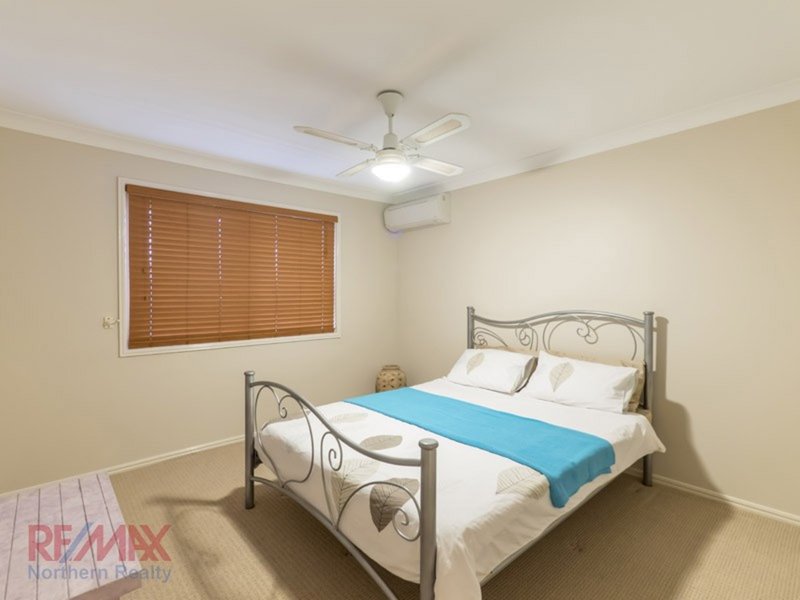 Photo - 5 Holly Court, Albany Creek QLD 4035 - Image 17