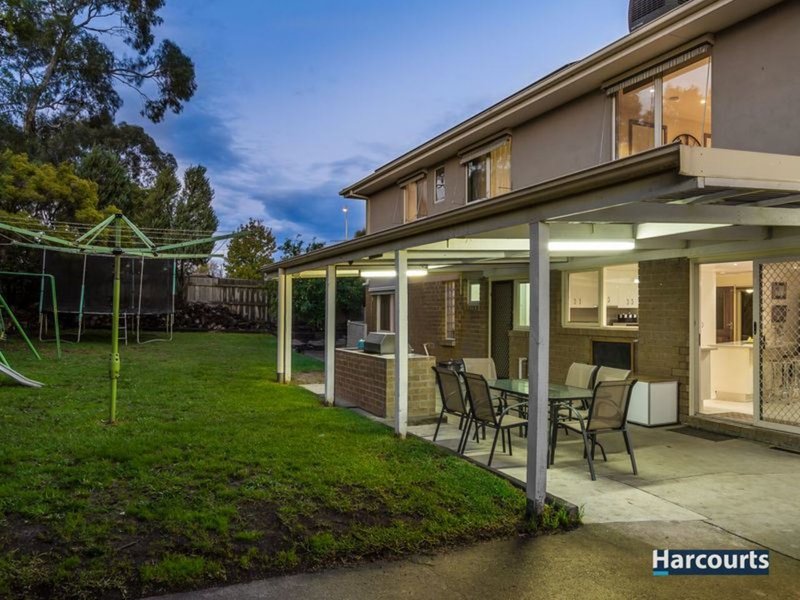 Photo - 5 Hollyview Court, Rowville VIC 3178 - Image 9