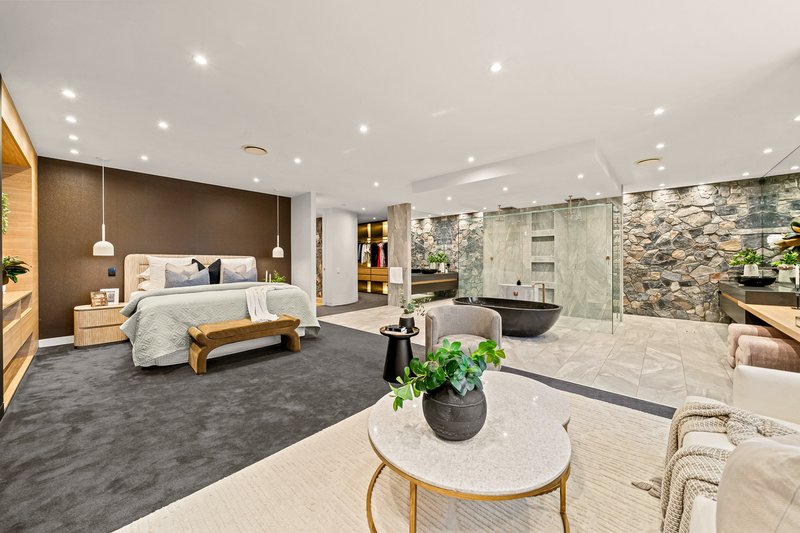 Photo - 5 Honeyeater Place, Rochedale QLD 4123 - Image 5