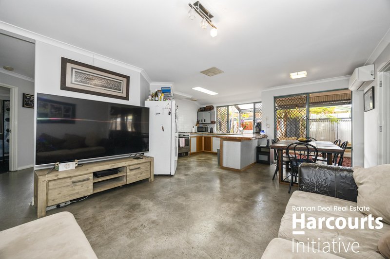 Photo - 5 Honeyeater Terrace, Ellenbrook WA 6069 - Image 16