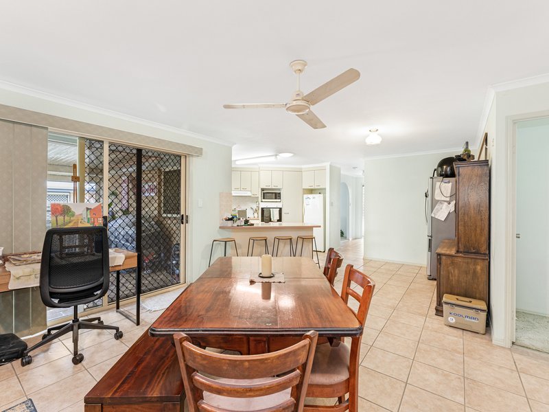 Photo - 5 Hood Street, Urangan QLD 4655 - Image 6