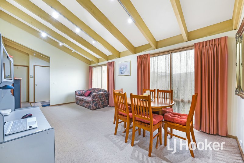 Photo - 5 Horizon Boulevard, Hampton Park VIC 3976 - Image 4