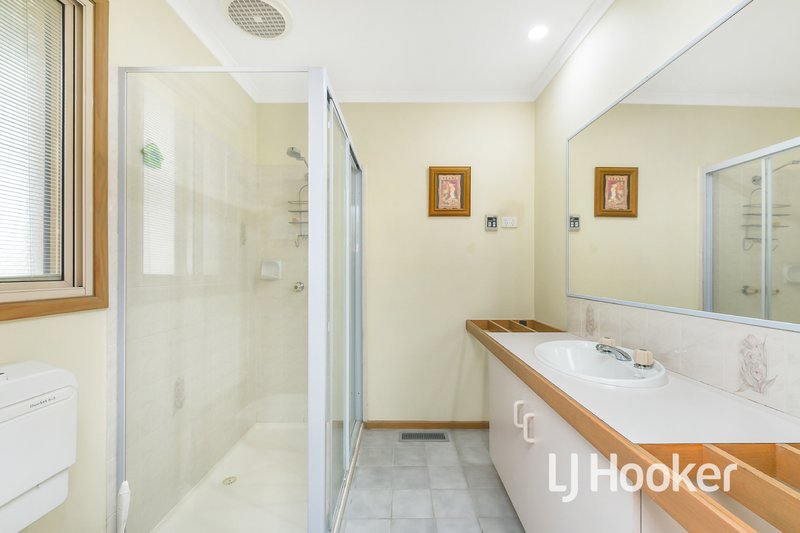 Photo - 5 Horizon Boulevard, Hampton Park VIC 3976 - Image 10