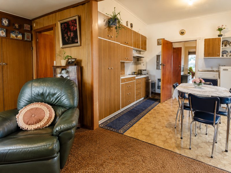 Photo - 5 Hugh Street, St Marys TAS 7215 - Image 9