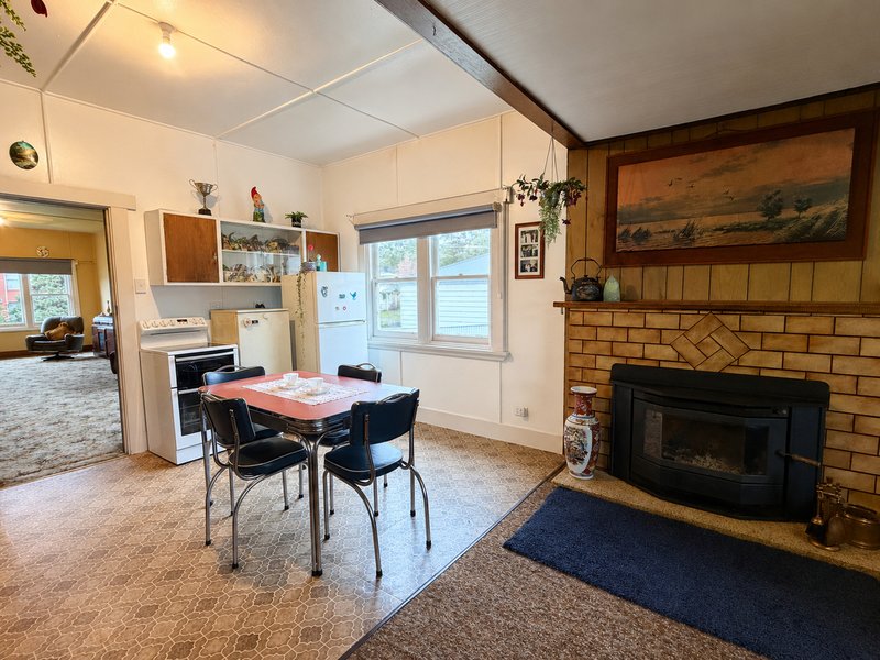 Photo - 5 Hugh Street, St Marys TAS 7215 - Image 12