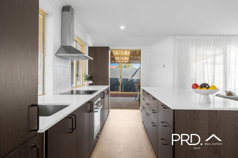 Photo - 5 Huntingdale Court, Cooloongup WA 6168 - Image 4