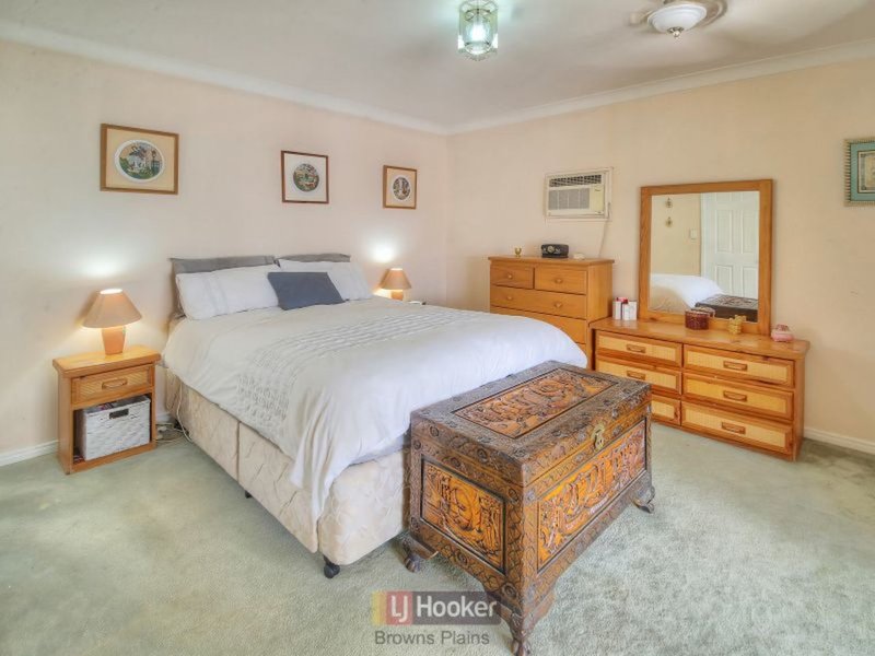 Photo - 5 Iberis Court, Regents Park QLD 4118 - Image 6