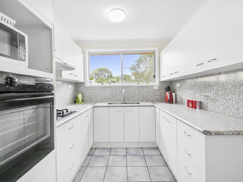 Photo - 5 Illawarra Avenue, Bellara QLD 4507 - Image 6