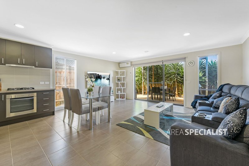 Photo - 5 Illawarra Avenue, Clyde VIC 3978 - Image 4