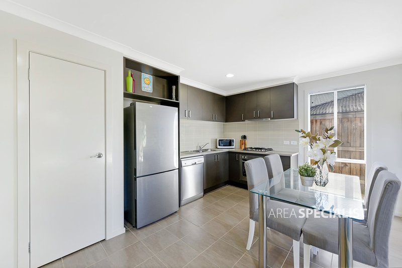 Photo - 5 Illawarra Avenue, Clyde VIC 3978 - Image 5