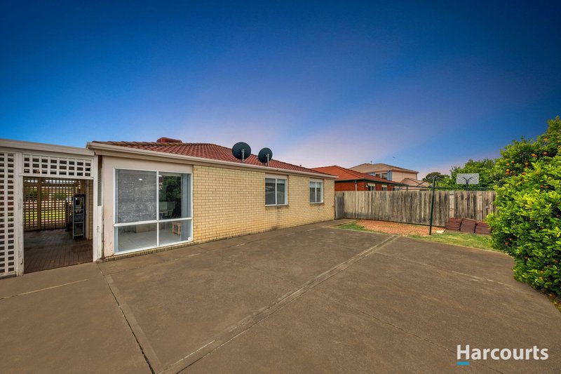 Photo - 5 Ingoldsby Court, Delahey VIC 3037 - Image 13