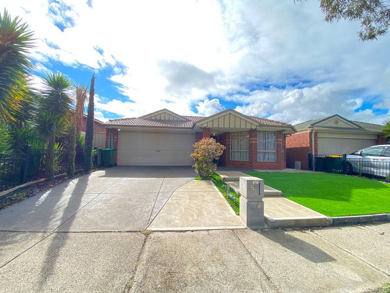 Photo - 5 Inverell Parkway, Tarneit VIC 3029 - Image 1
