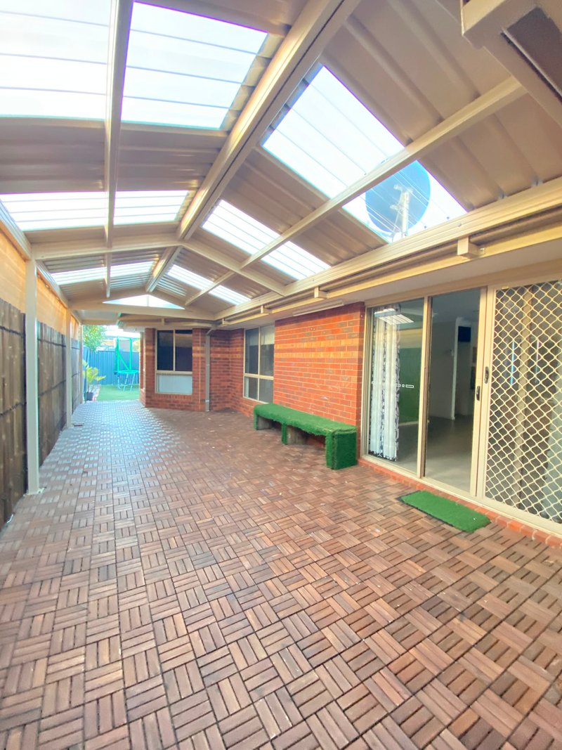 Photo - 5 Inverell Parkway, Tarneit VIC 3029 - Image 17