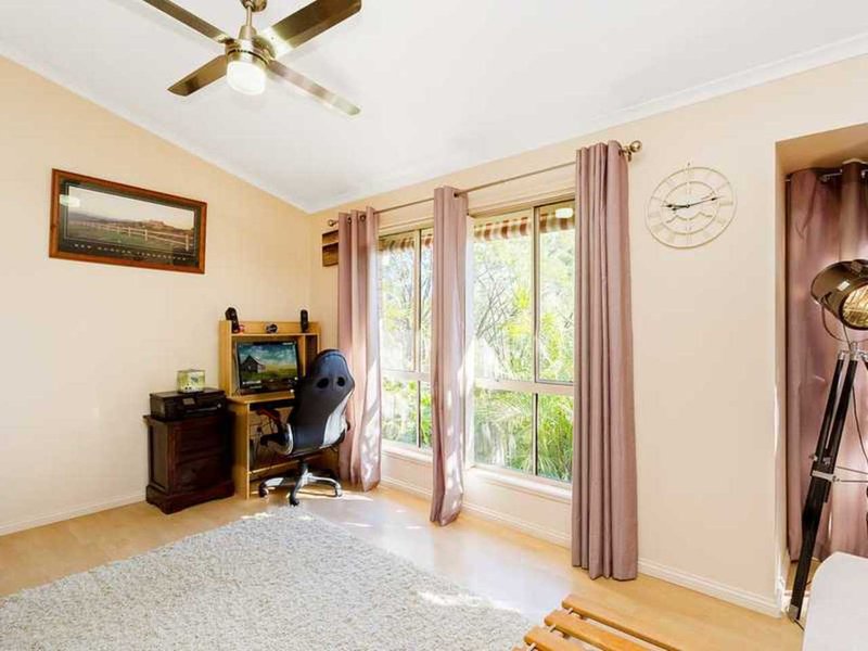 Photo - 5 Inverness Ct , Nerang QLD 4211 - Image 3