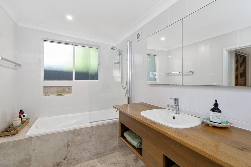 Photo - 5 Irrubel Road, Newport NSW 2106 - Image 10