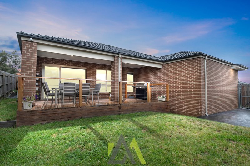 Photo - 5 Isa Court, Langwarrin VIC 3910 - Image 16