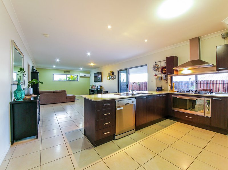 Photo - 5 Isetta Court, Upper Coomera QLD 4209 - Image 12