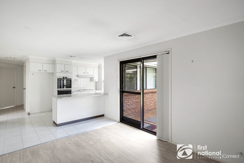 Photo - 5 Ivy Avenue, Mcgraths Hill NSW 2756 - Image 6