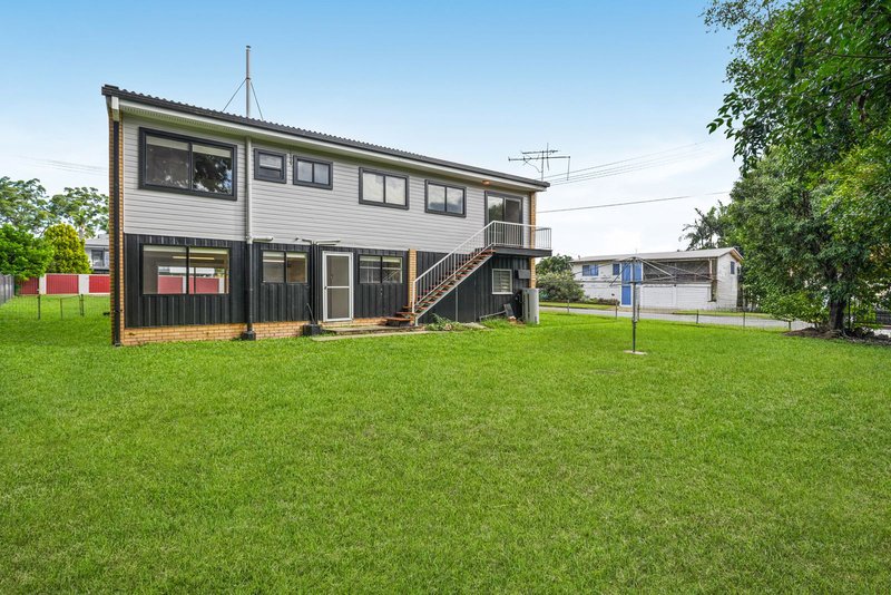 Photo - 5 Jacaranda Drive, Albany Creek QLD 4035 - Image 10