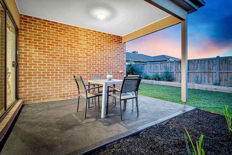 Photo - 5 Jacka Street, Mickleham VIC 3064 - Image 15