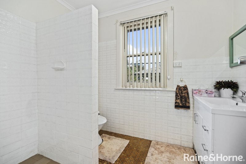 Photo - 5 Jackson Avenue, Strathalbyn SA 5255 - Image 9