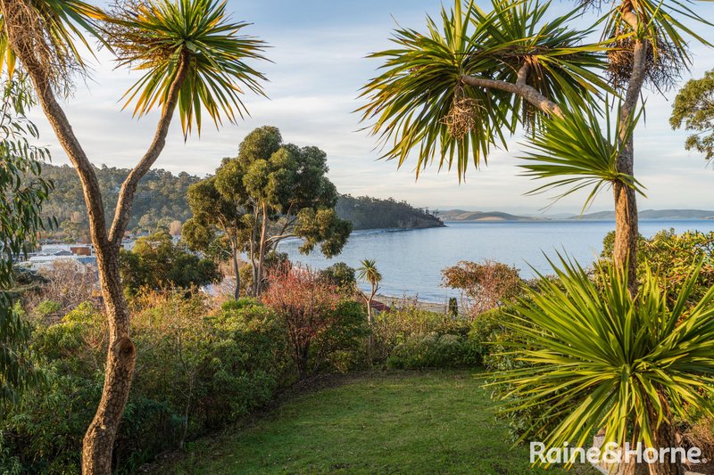 Photo - 5 James Avenue, Kingston Beach TAS 7050 - Image 2