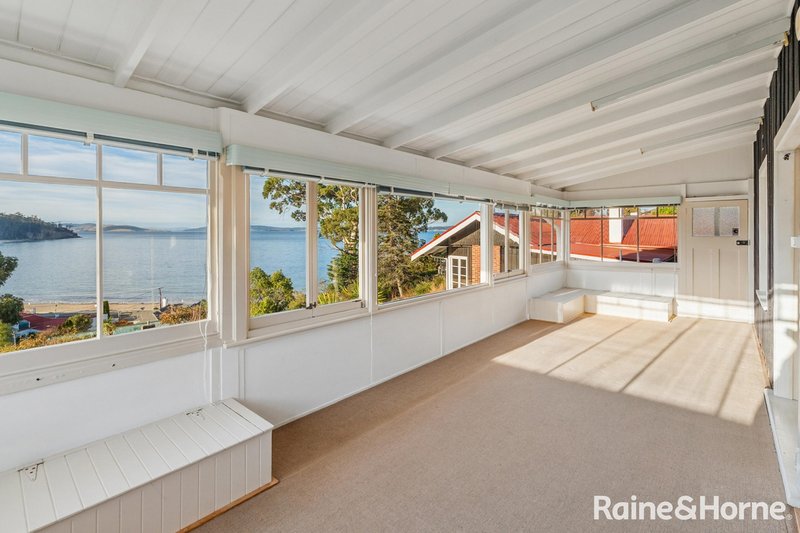Photo - 5 James Avenue, Kingston Beach TAS 7050 - Image 12