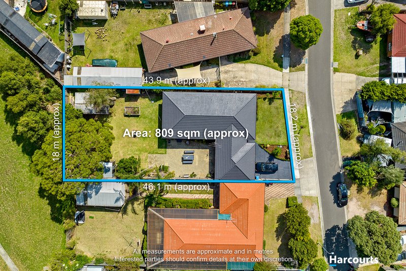 Photo - 5 Jasmine Court, Cranbourne North VIC 3977 - Image 11