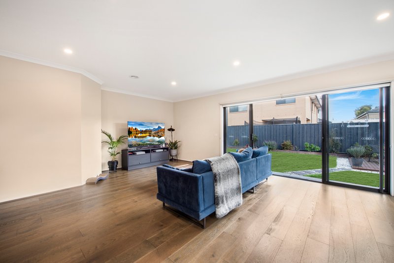 Photo - 5 Jazz Court, Pakenham VIC 3810 - Image 10