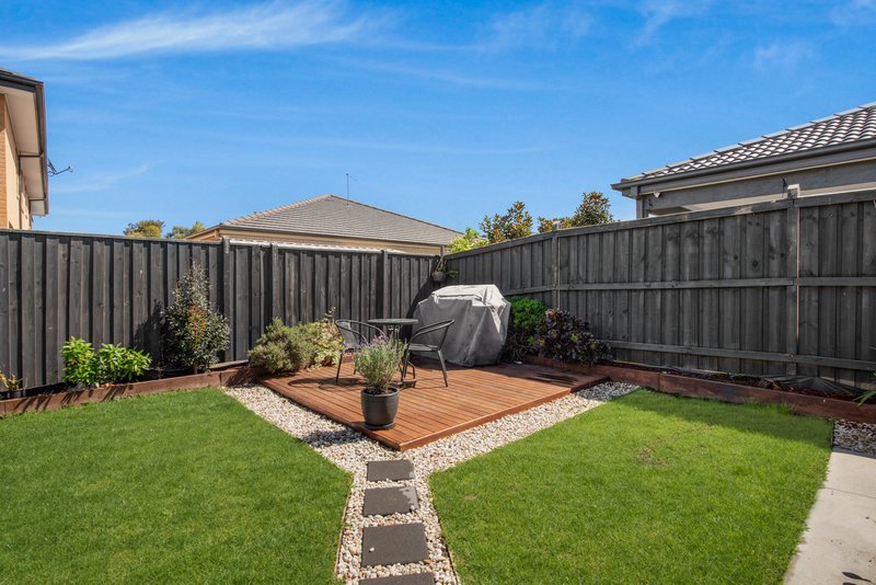 Photo - 5 Jazz Court, Pakenham VIC 3810 - Image 11