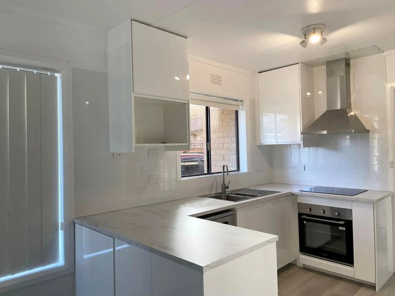 Photo - 5 Jean Crescent, Benalla VIC 3672 - Image 2