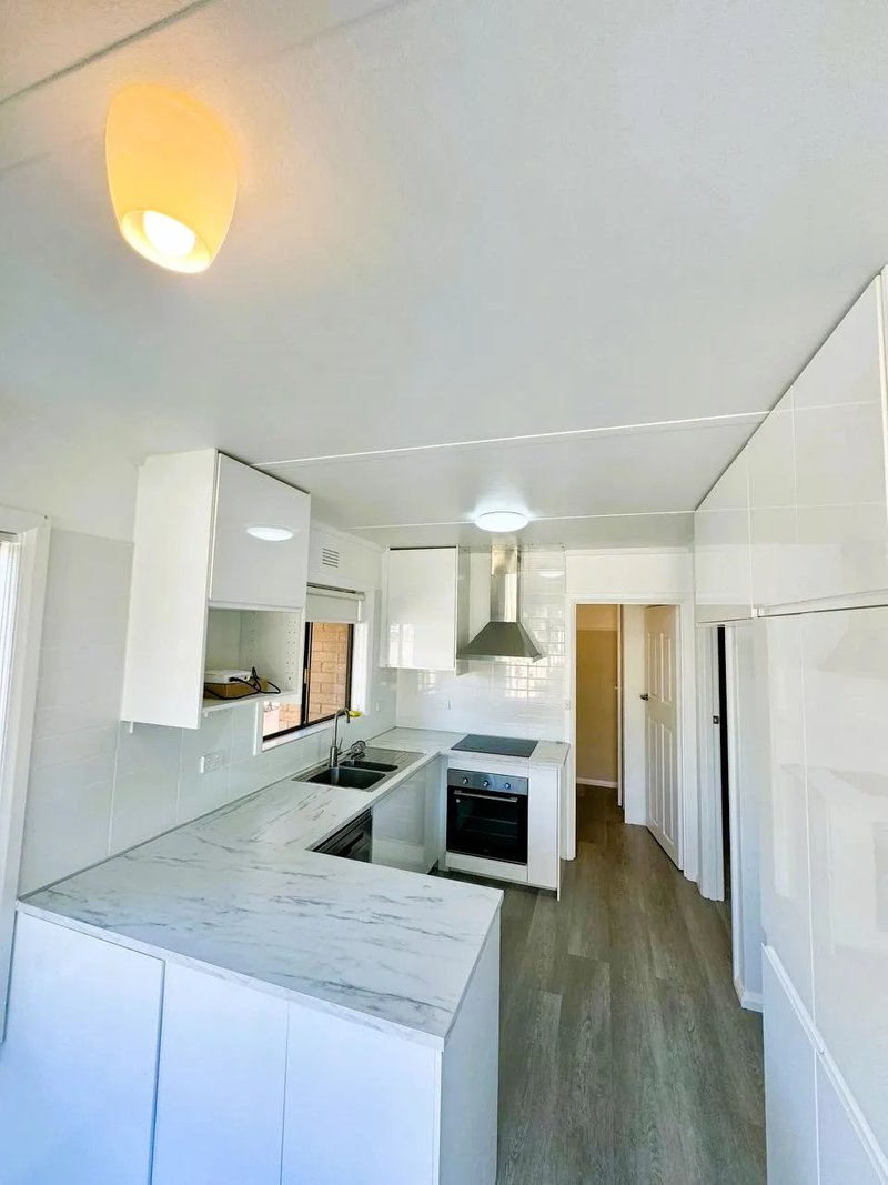Photo - 5 Jean Crescent, Benalla VIC 3672 - Image 3