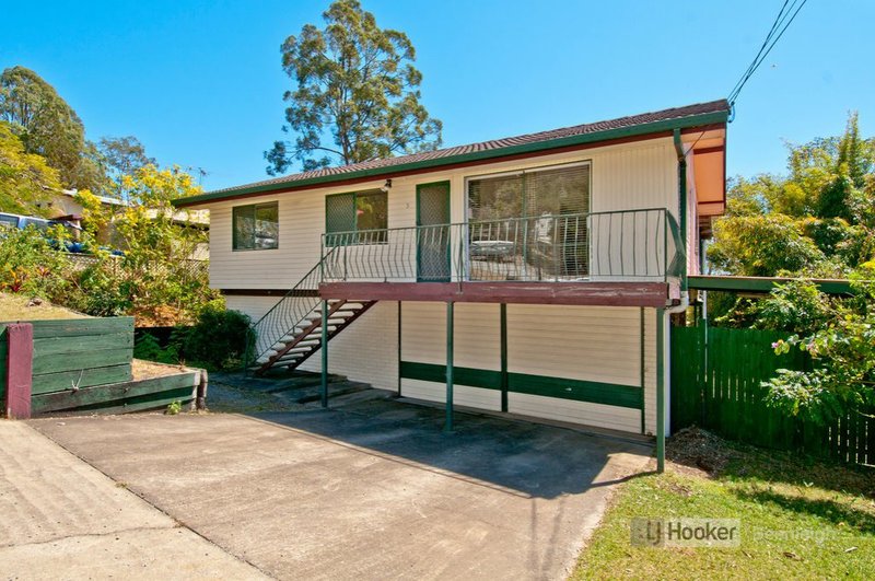 Photo - 5 Jeetho Street, Holmview QLD 4207 - Image 2