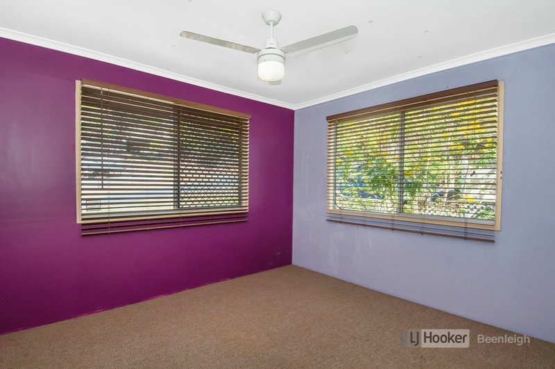 Photo - 5 Jeetho Street, Holmview QLD 4207 - Image 7