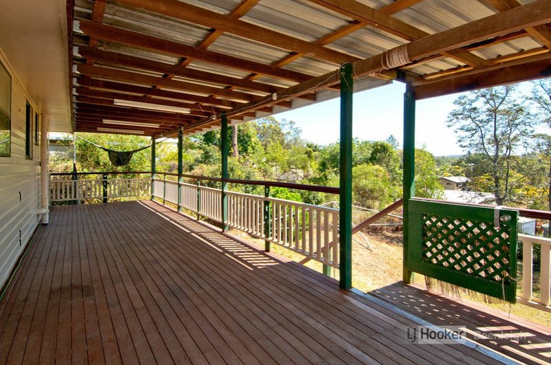 Photo - 5 Jeetho Street, Holmview QLD 4207 - Image 11