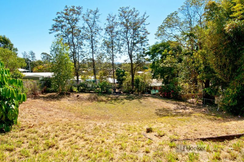 Photo - 5 Jeetho Street, Holmview QLD 4207 - Image 14